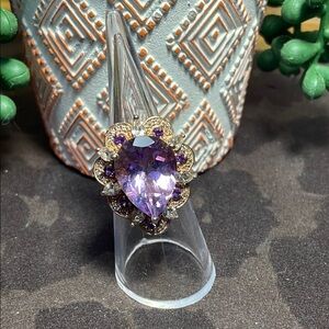 ☑️☑️1/30 or 2/40 ☑️☑️Elegant Purple Teardrop Ring- 6